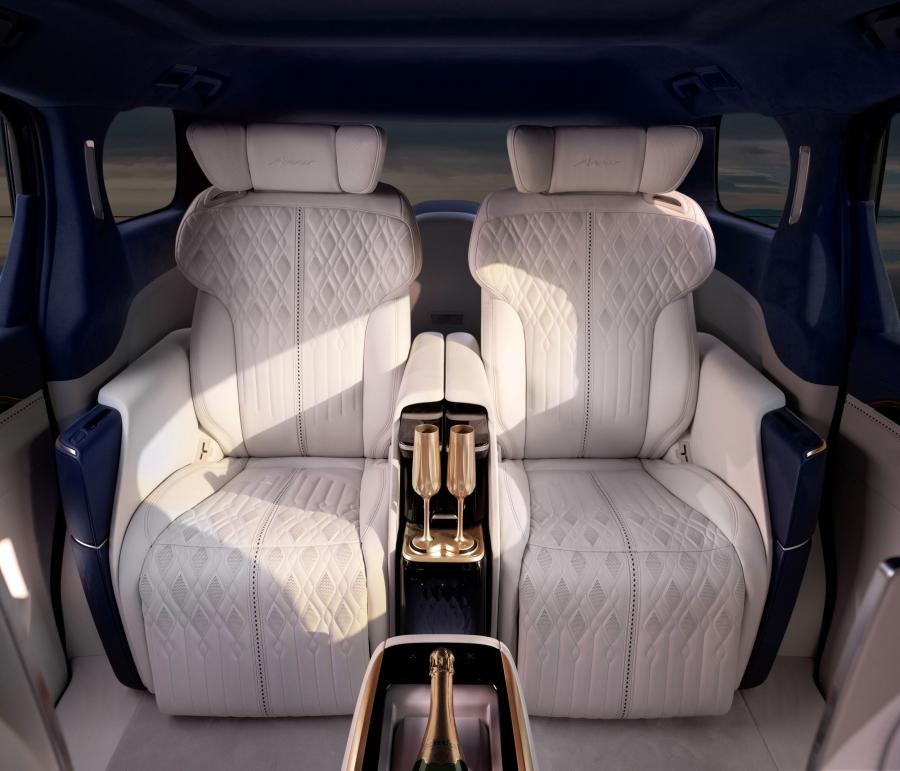 Интерьер Buick GL8 Avenir Concept 2019 года  (фото 17 из 23)